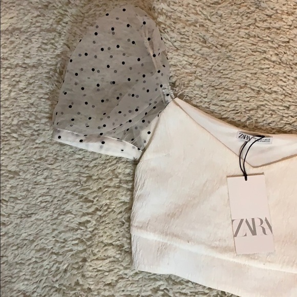 zara contrasting polka dot top